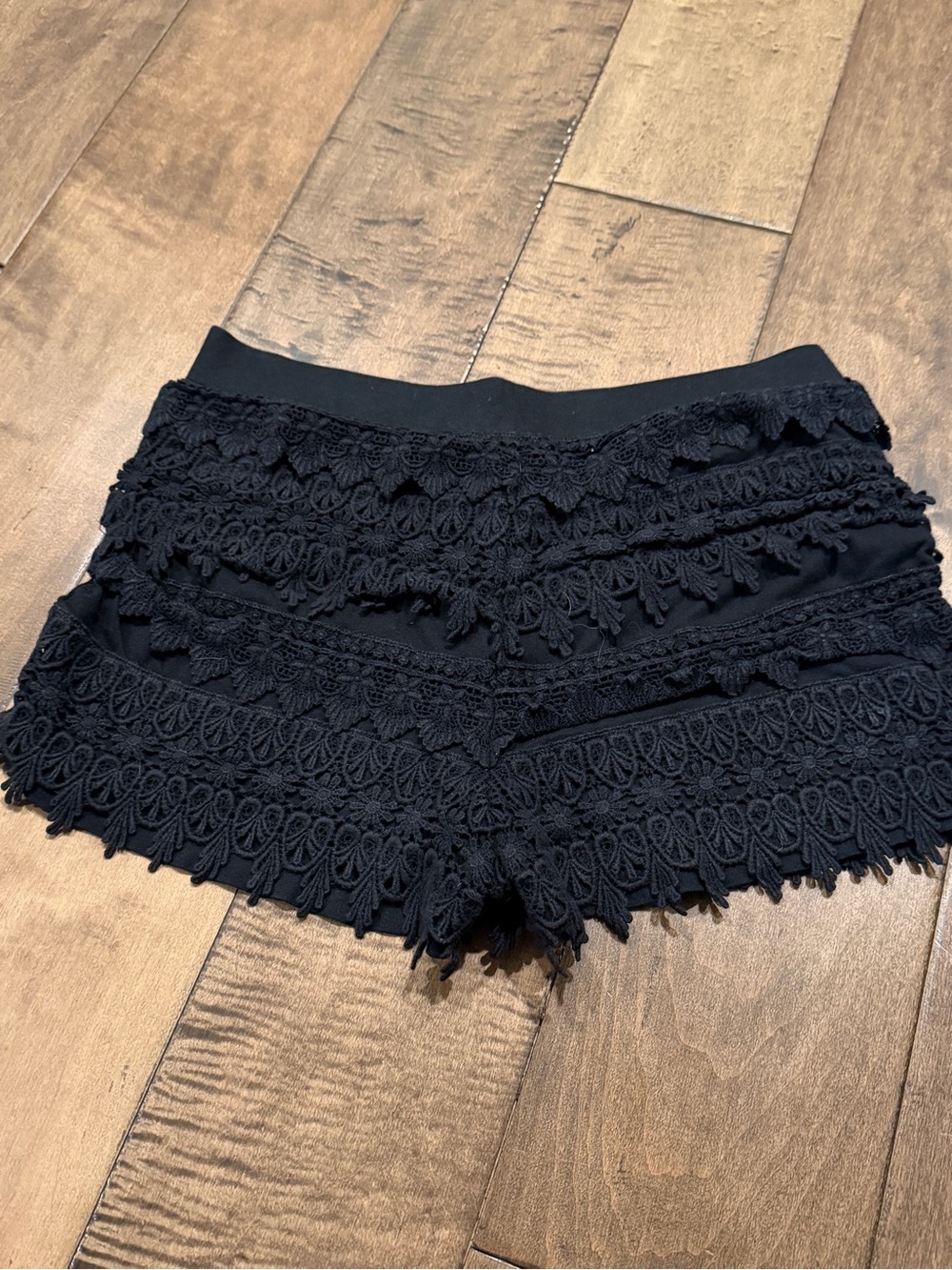 Express S Black Lace Layered Crocheted Lace Women’s Shorts